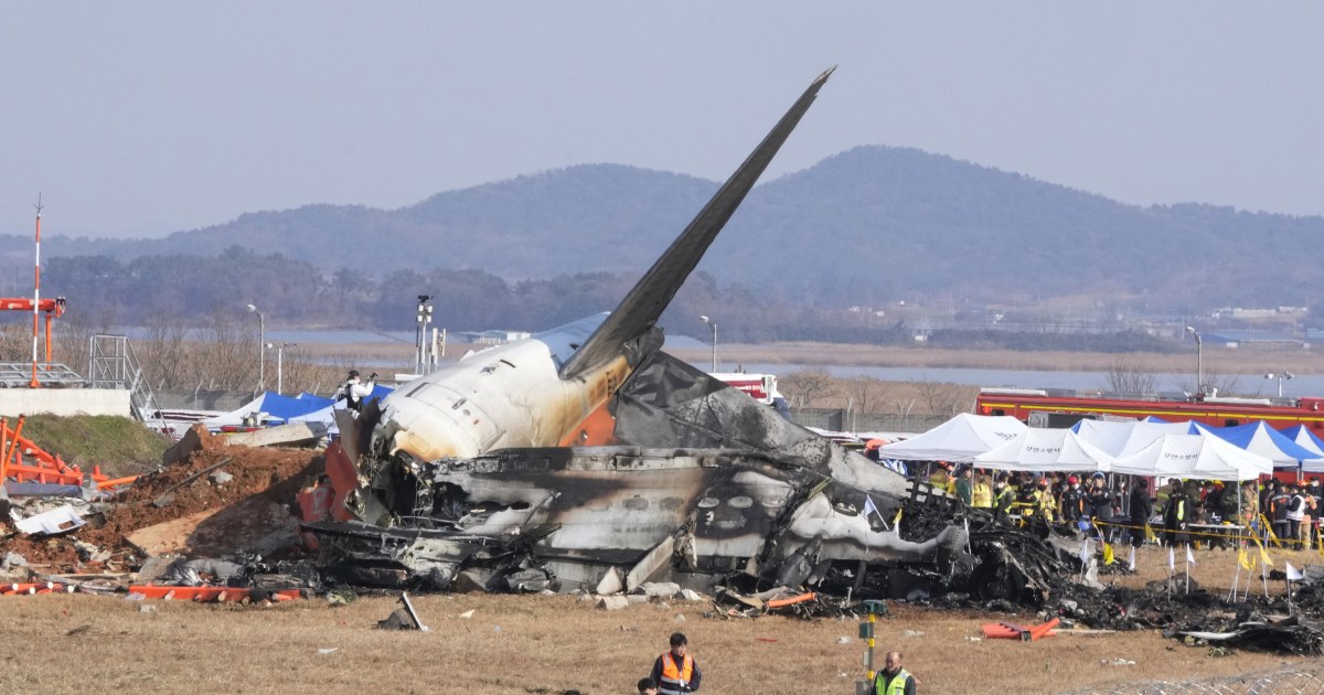 South Korea plane crash kills over 120; Israeli forces kill 36 in Gaza; Chad holds first parliamentary election in a decade